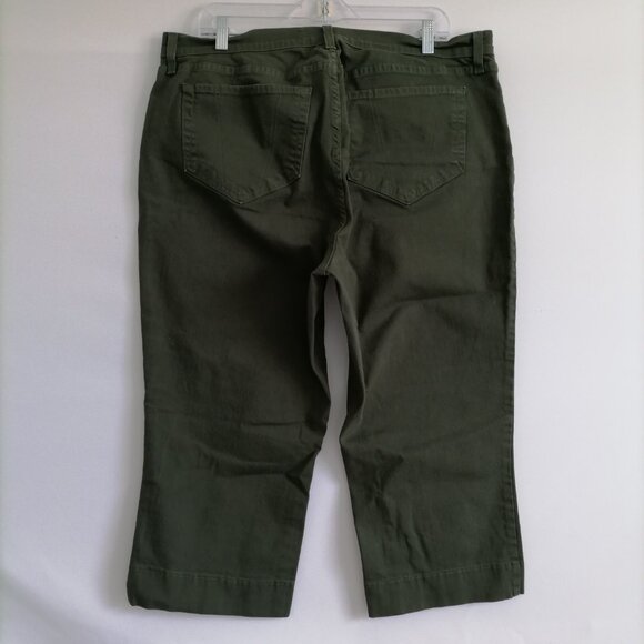 NYDJ Cropped Jeans in Forest Green - Picture 4 of 7